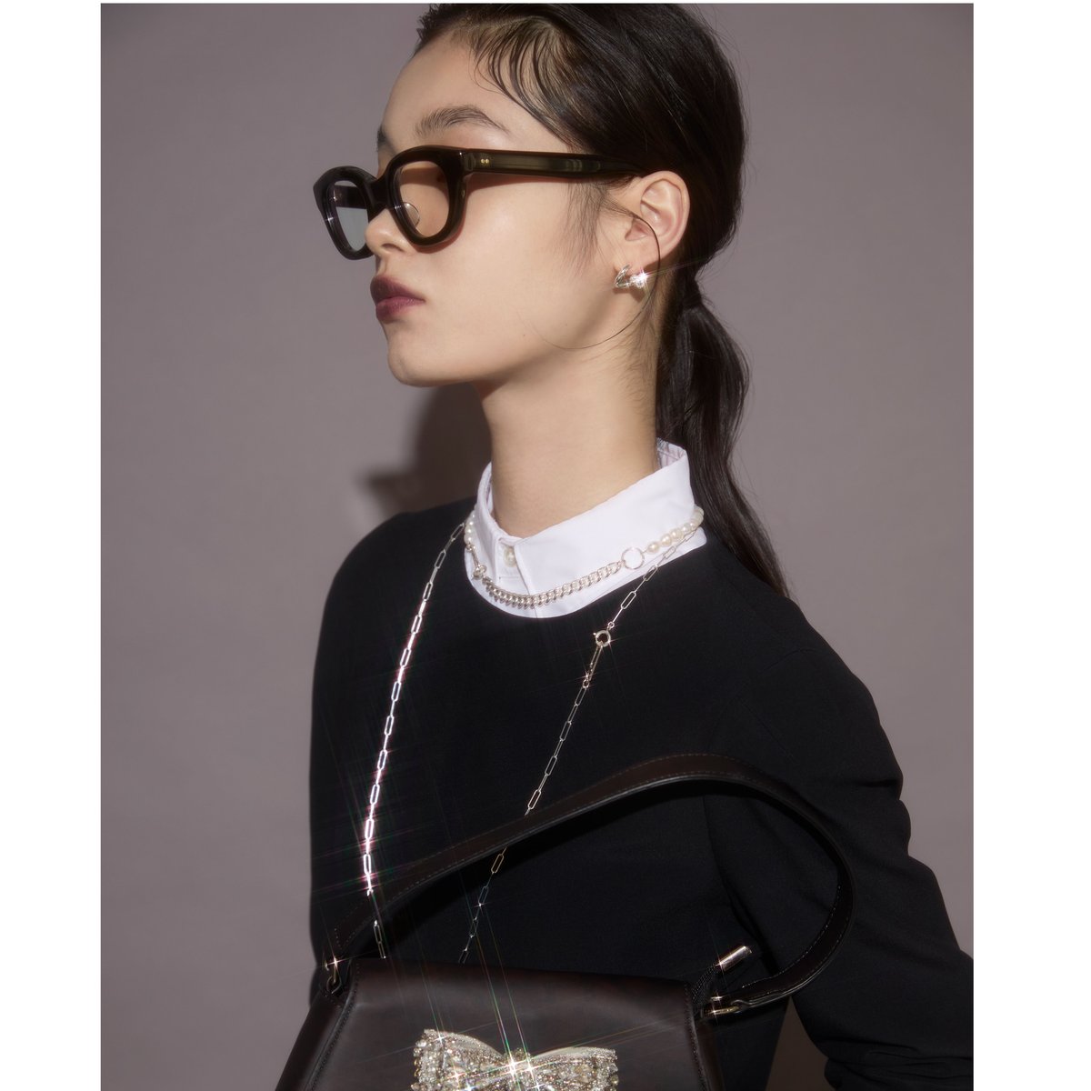Clip frame necklace | Soierie Online Store