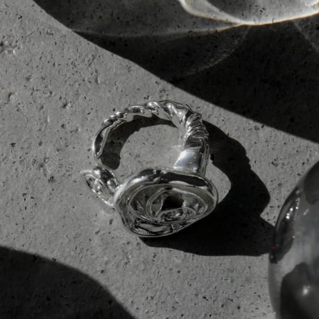 Rose cuff ring