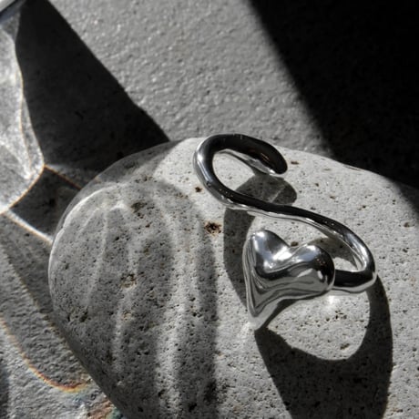 Distort heart w ring