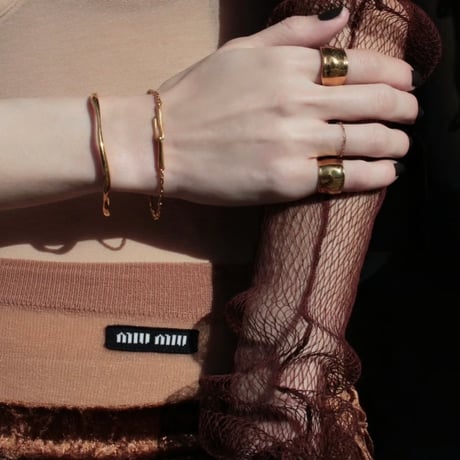 norme dew wide ring / SV925＋Gold Plated