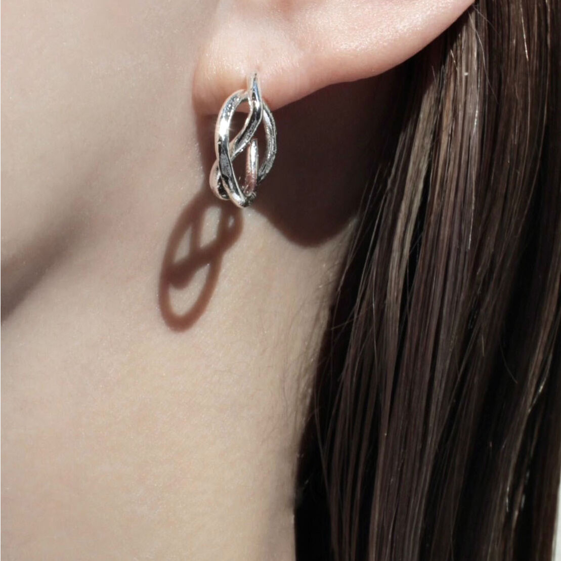 Vine double hoop pierce (one color)