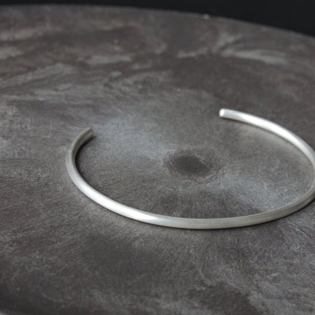 norme halo bangle / SV925