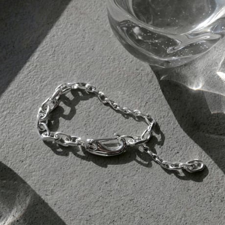 Key motif carabiner bracelet