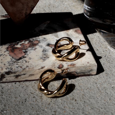 Infinity hoop pierce