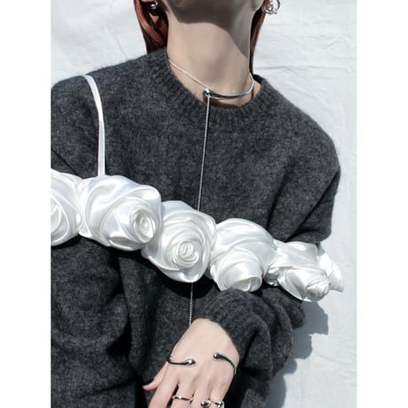 Metal art object choker