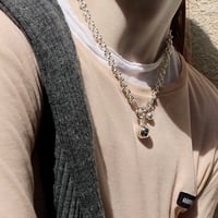 Pome chain necklace