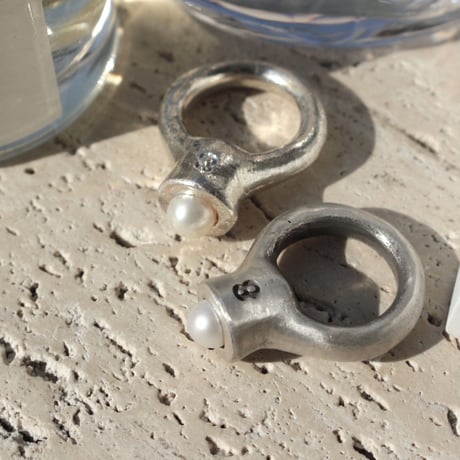 Tap pearl ring (Mens size only)  [Unisex line]