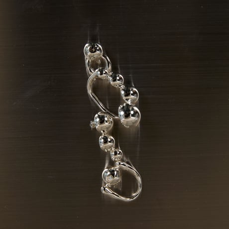 Pome motif earing (1p)