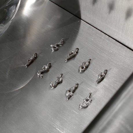 norme numbering mini necklace / SV925