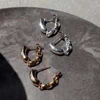 Vintage metal chain pierce