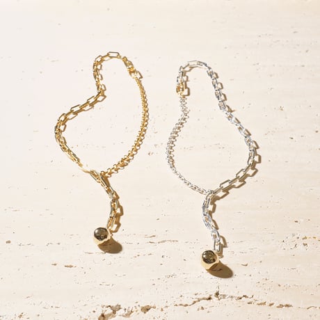 Pome motif necklace