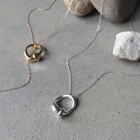Clarity coil necklace(one color)