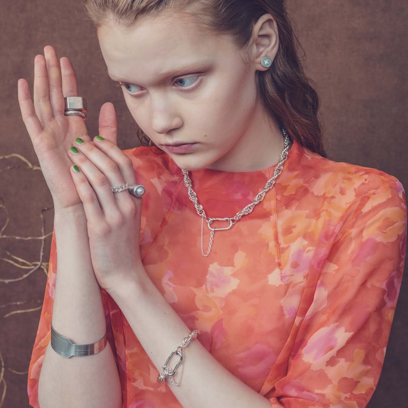 Screw pierce (1P) [Unisex line] | Soierie Onlin