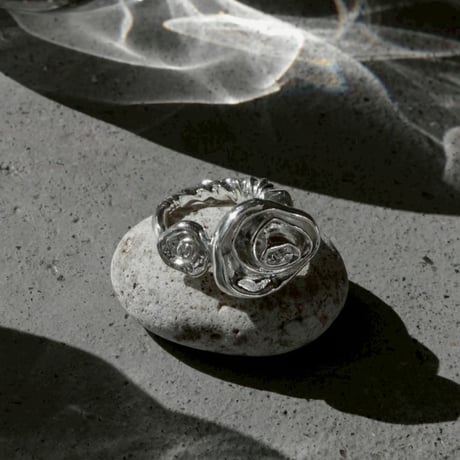 Rose cuff ring