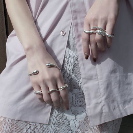 Metal art pinky ring (one color)