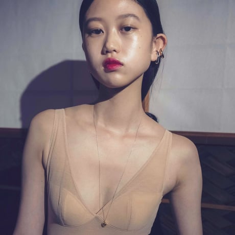 Moist drop single necklace