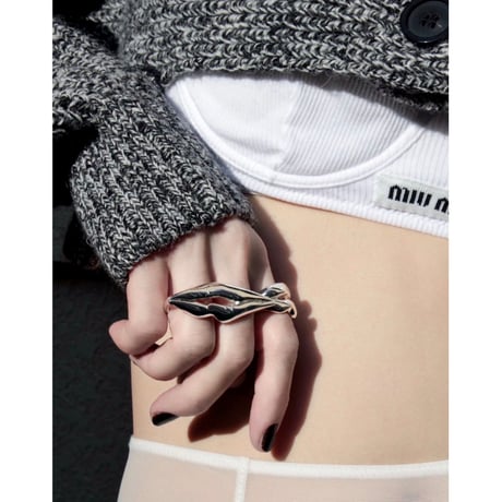 Lip motif w ring【Exclusive item】