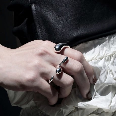 Moist drop w ring (one color)