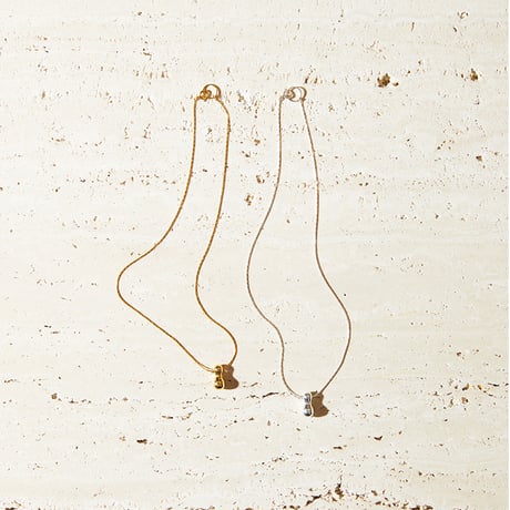 Metal small pearl necklace