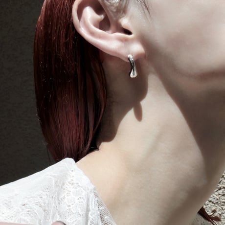 Metal art needle pierce (one color)