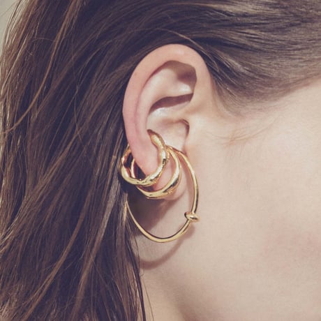 Neo coil earcuff (one color)