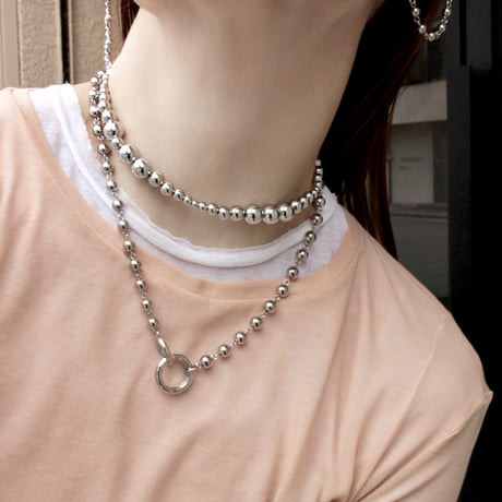 Metal ball carabiner necklace / Short