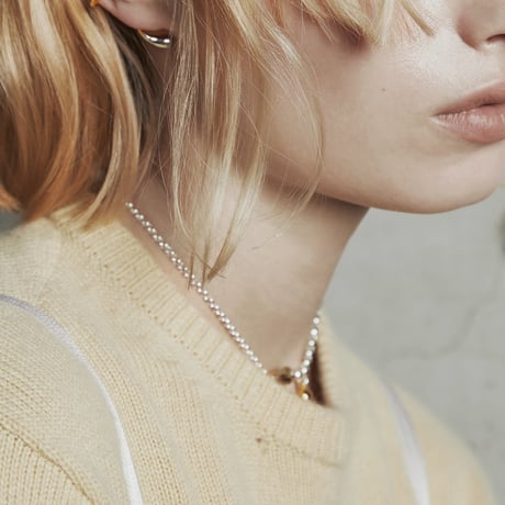 Metal art mantel necklace