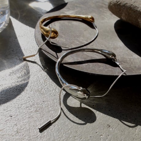 Metal art snake bangle