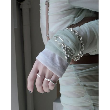 Flitter clip bracelet