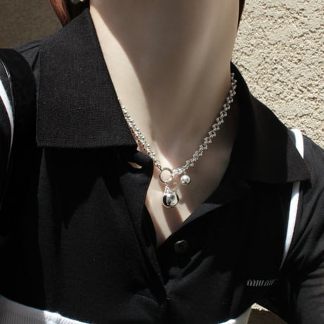 Pome chain necklace