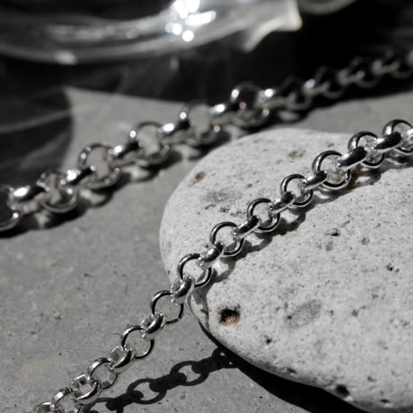 Rose hook necklace