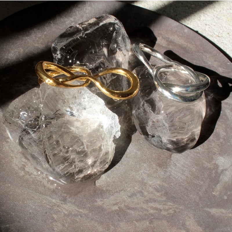 Metal art w ring (one color) | Soierie Online S