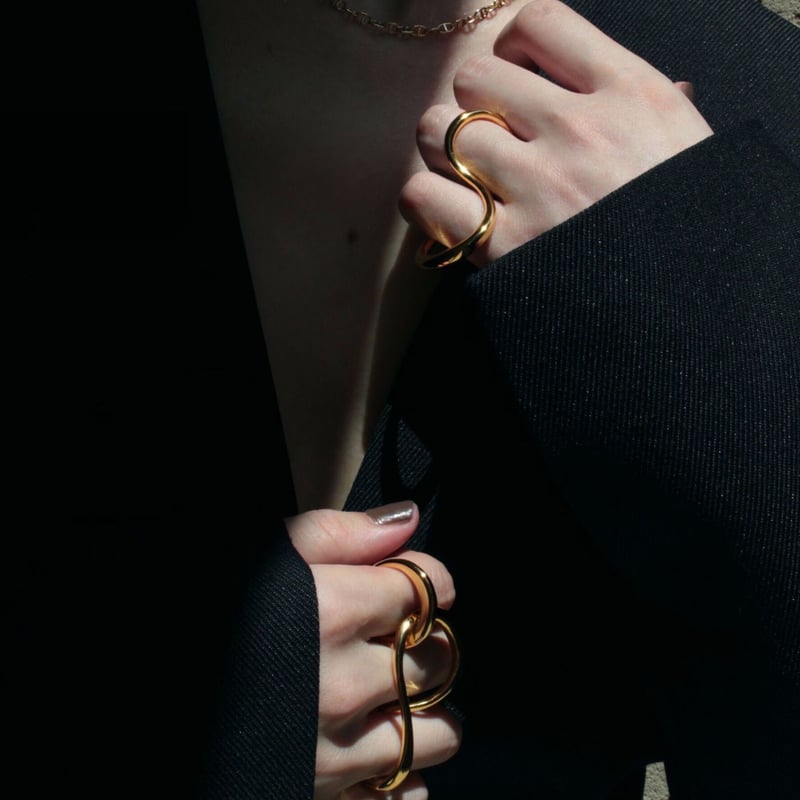 〈Soierie〉Connect eight loop ring Eight loop ring (1P) (one color) | Soierie Onli