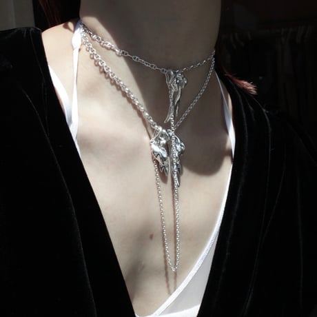 Ribbon necklace
