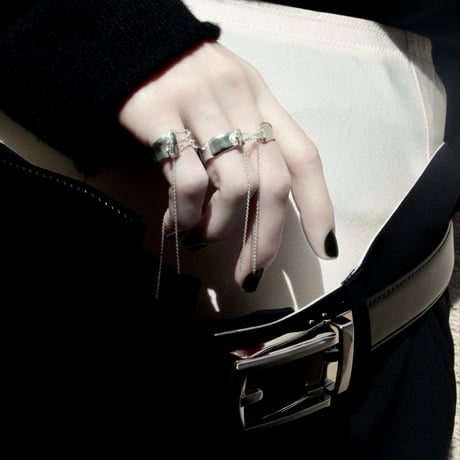 norme playing chain pinky ring / SV925