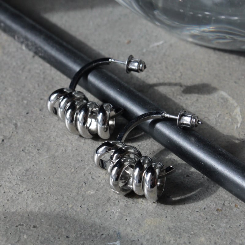 ソワリーピアス Coil pierce (Small) | Soierie Online Store