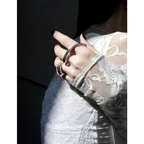 Fibula loop nestle ring (one color)