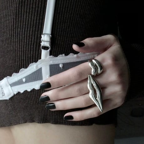 Lip motif ring【Exclusive item】