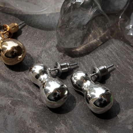Metal pearl pierce