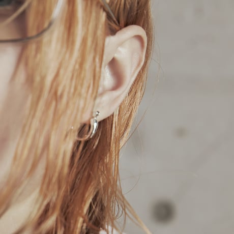 Metal art hoop pierce (one color)