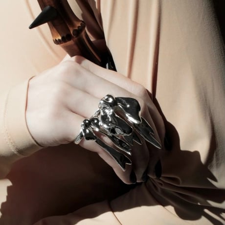 Ribbon small ring