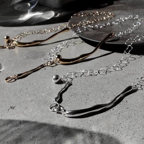 Dripping necklace