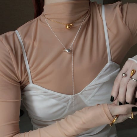 Metal large pearl necklace