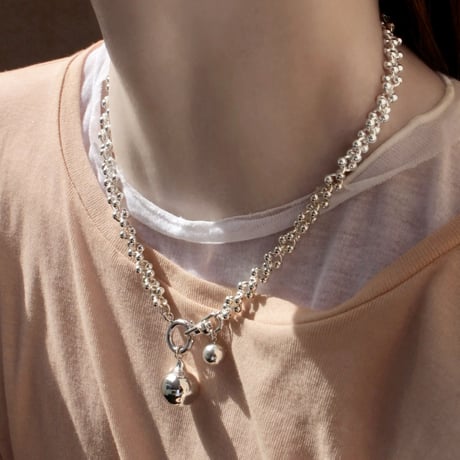 Pome chain necklace