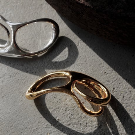Fibula loop nestle ring (one color)