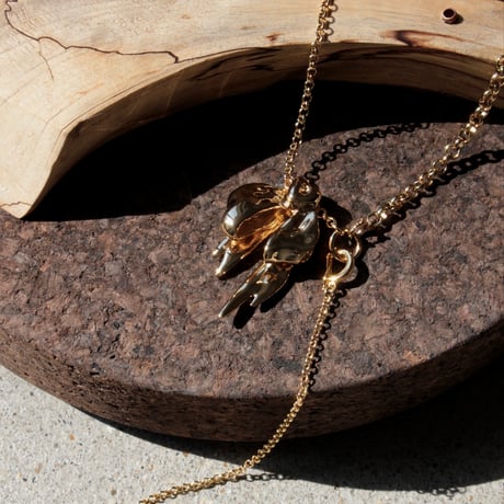 Ribbon necklace
