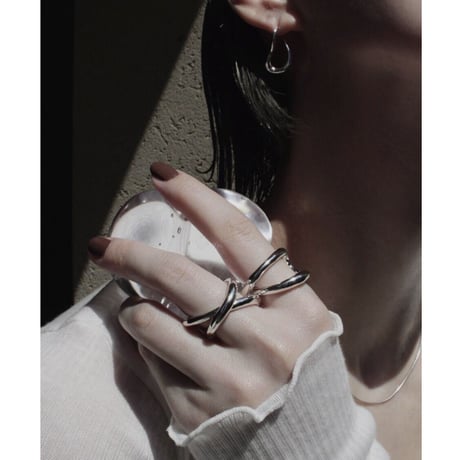 Connect loop earcuff ring (one color)