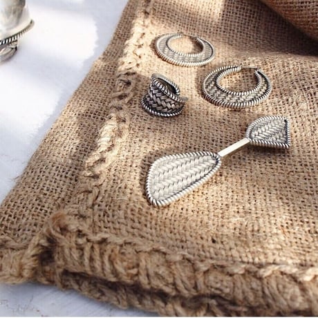 Twist mesh bar earing (1P)