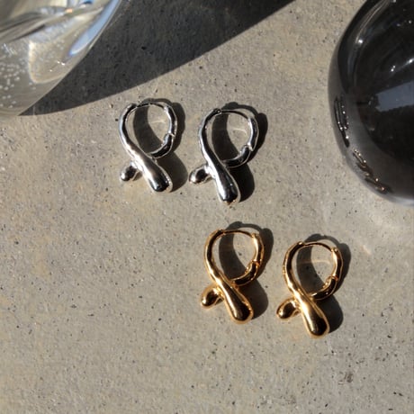 Metal art cross hoop pierce (one color)
