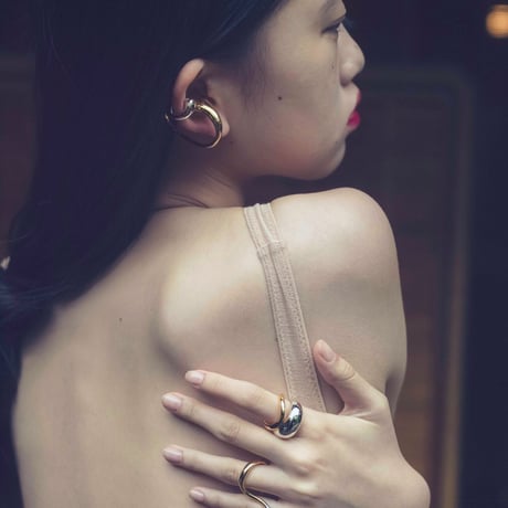 Moist asymmetry earcuff (one color)